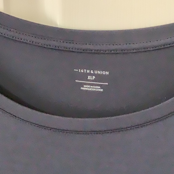 14th & Union Soft and Stretchy Heather Blue Scoop Neck Short Sleeve Tee (New) - Picture 3 of 6